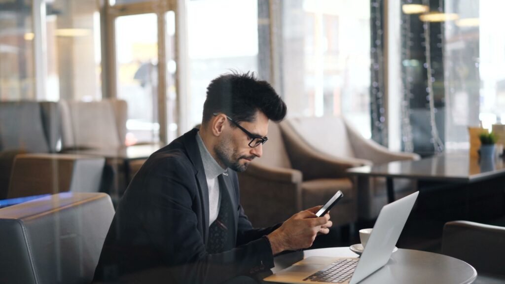 Cold Messaging Guide: How to Connect with UK Professionals - stunitd.org